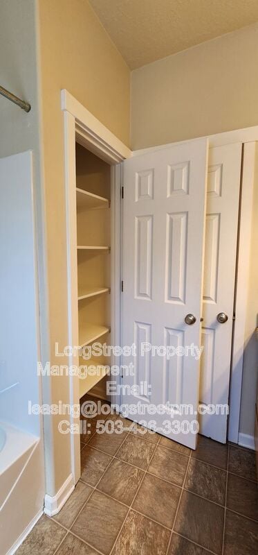 Building Photo - 1637 SW 53rd St