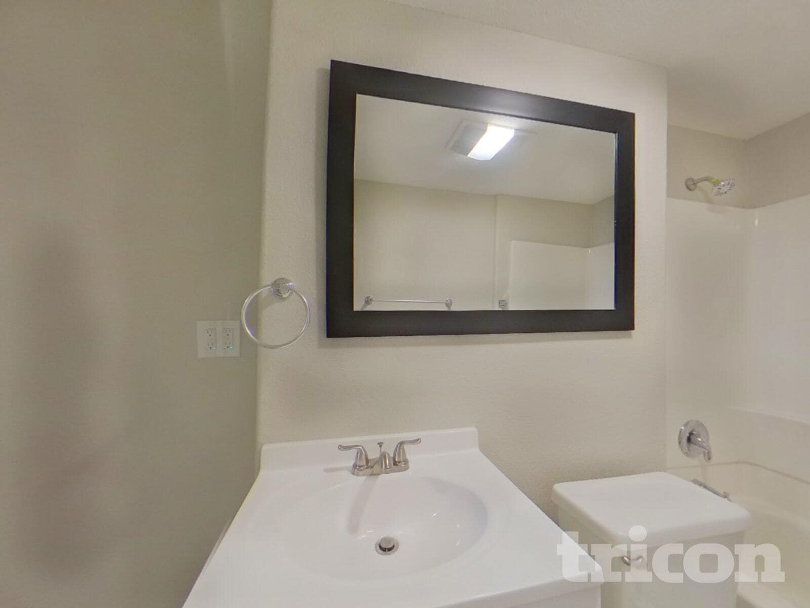 Building Photo - 21898 E Alamo Ln