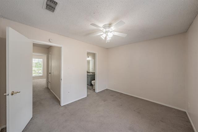 Building Photo - 7604 Chapin Rd