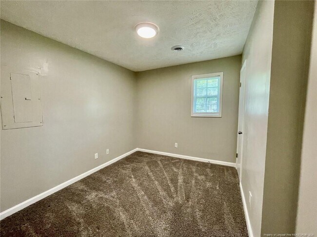 Building Photo - 6405 Lorell Ct