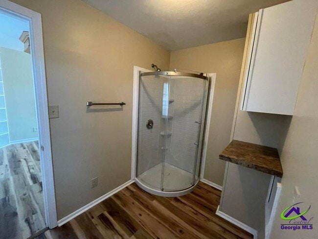 Building Photo - 111 Nix Way