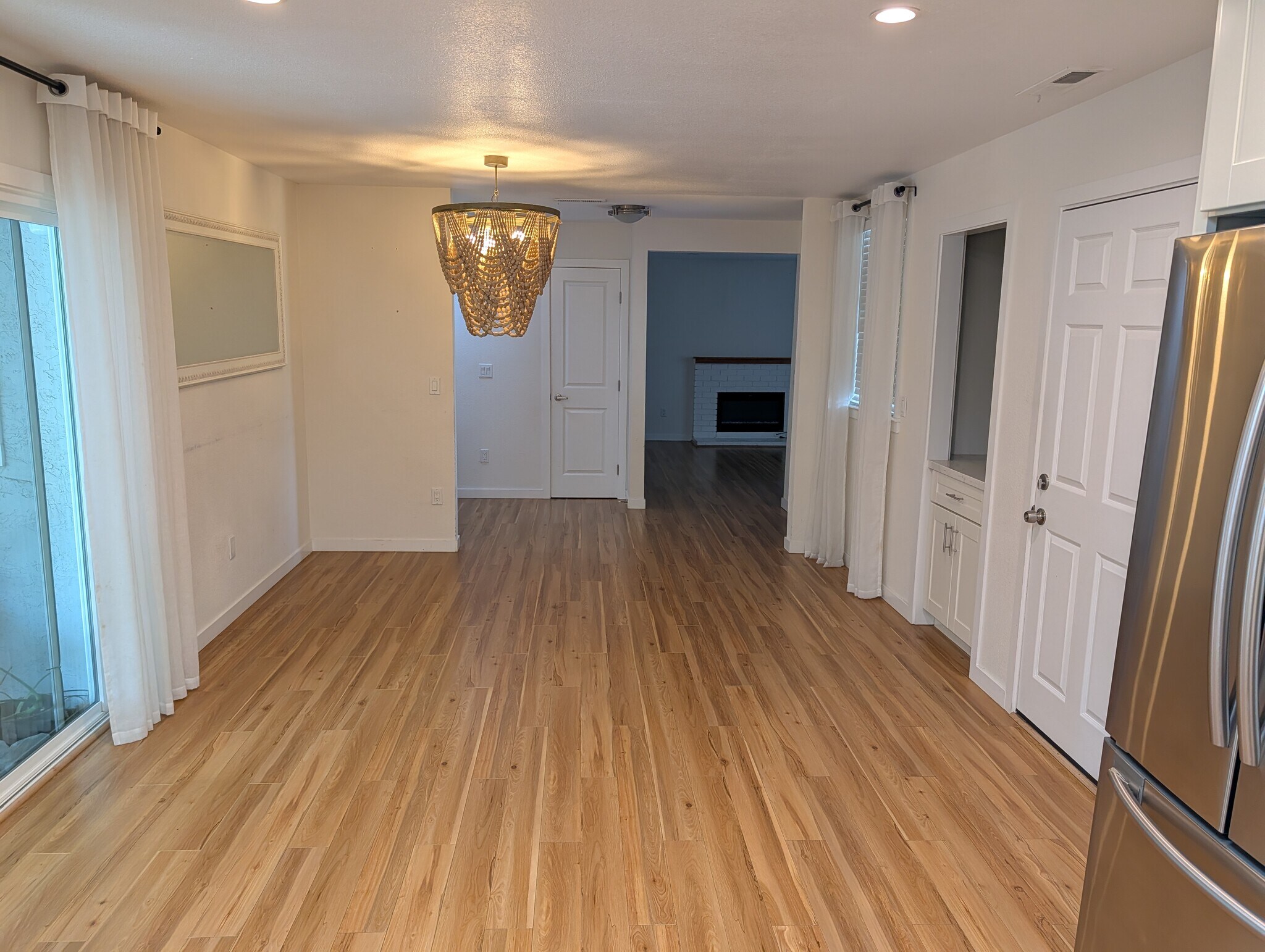 Building Photo - 487 Tuscarora Dr