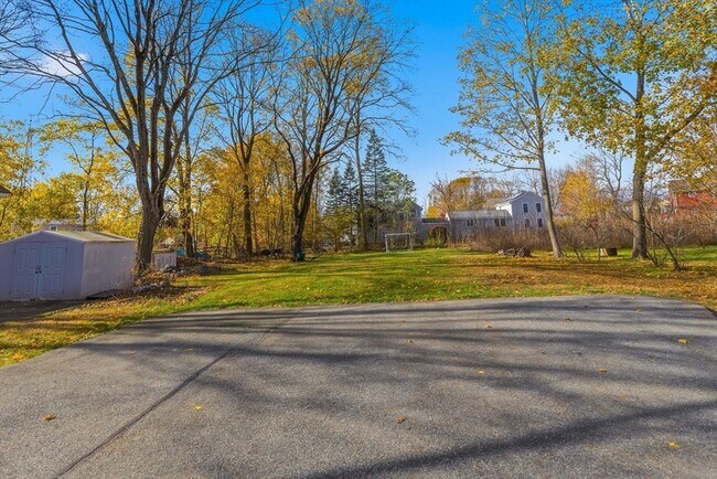 Building Photo - 45R South