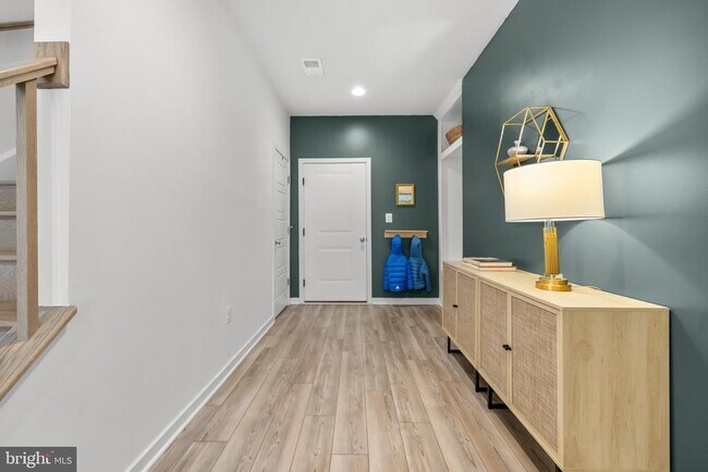 Building Photo - 42338 Nelsonville Ter