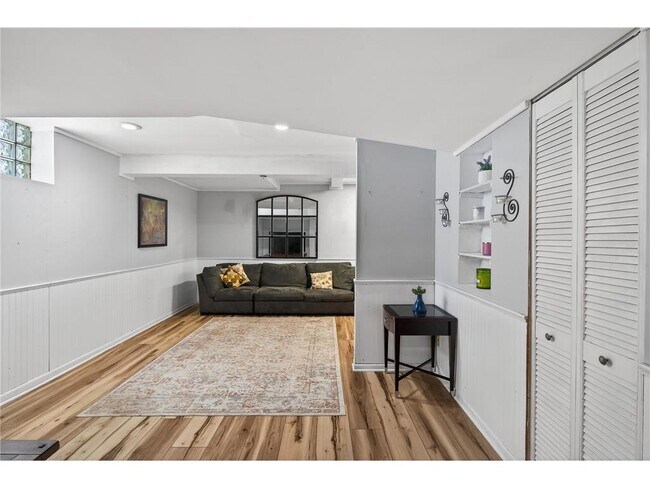 Building Photo - 1628 Princeton