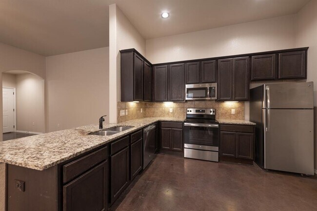 Building Photo - 424 Jack Rabbit Ln