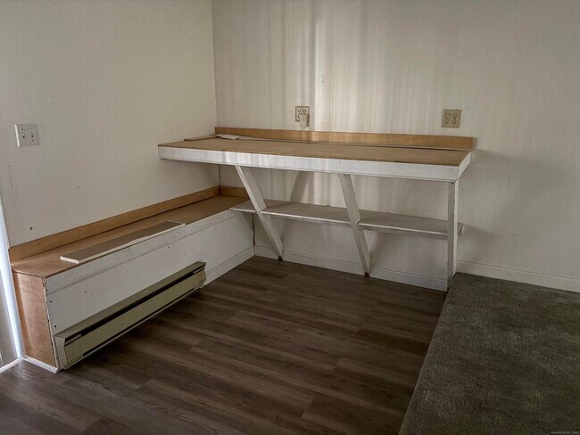 Building Photo - 15 Patriots Square