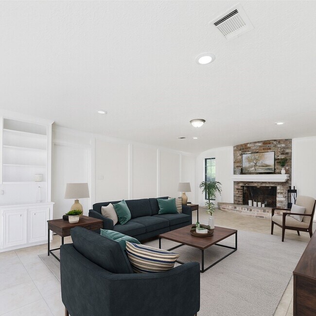 Building Photo - 18318 Ella Blvd