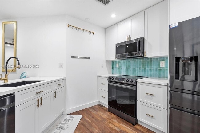 Building Photo - 385 NW 36th Ave