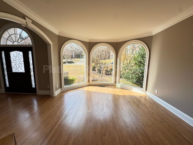 Building Photo - 425 Water Shadow Ln