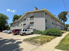 Building Photo - 1006 Lincoln Way