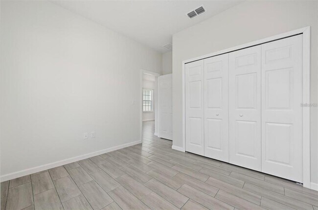 Building Photo - 719 Martin Ln