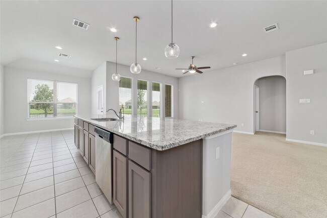 Building Photo - 77 Carmel Dr