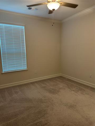 Building Photo - 2724 Southampton Dr