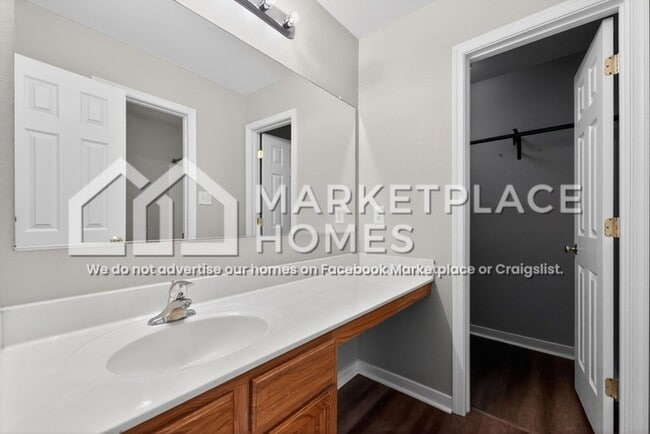 Building Photo - 3905 Harvest Crest Dr