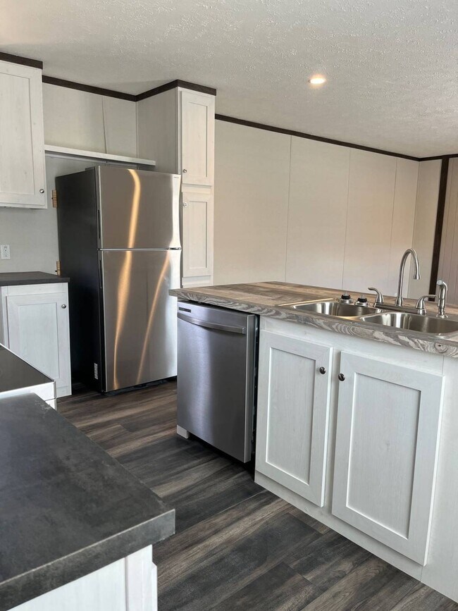Building Photo - 15538 Touriel Rd