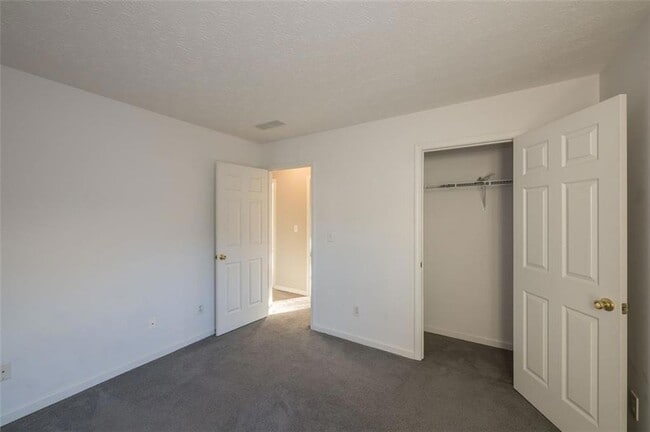 Building Photo - 7040 Magnolia Park Ln NW