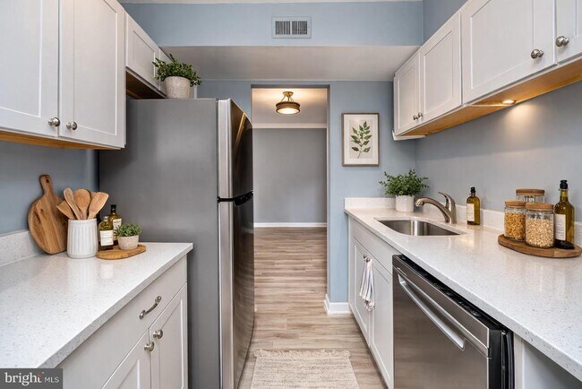 Building Photo - 9491 Fairfax Blvd