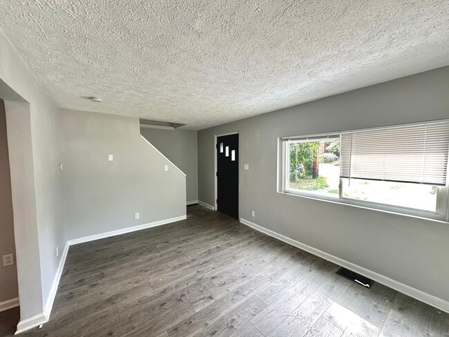 Building Photo - Updated 3 Bed, 1 Bath Home in Penn Hills - Quiet Street, Private Deck - Available Immediately!