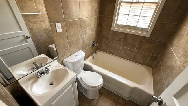 Building Photo - 2156 Stovall Ave