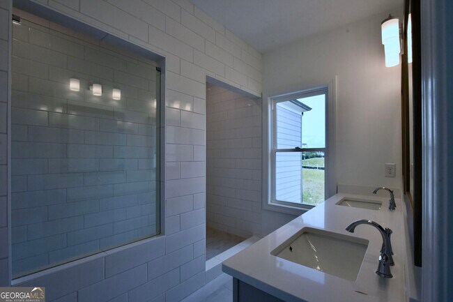 Building Photo - 1510 Westend Wy