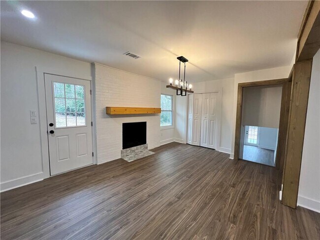 Building Photo - 1938 GA-212