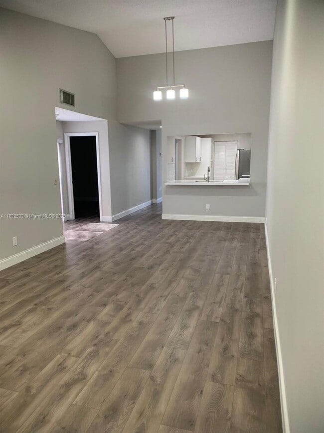 Building Photo - 2309 N 37th Ave