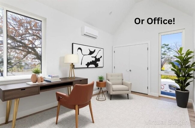 Building Photo - 1205 Perez St