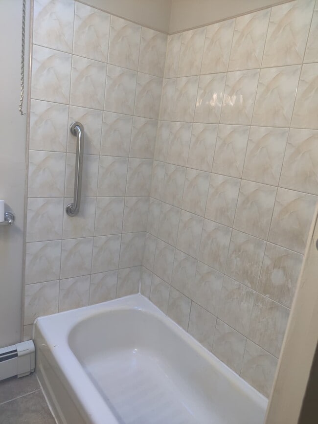 Building Photo - 355 E Upsal St