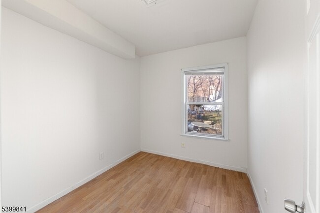 Building Photo - 84 Washington Pl