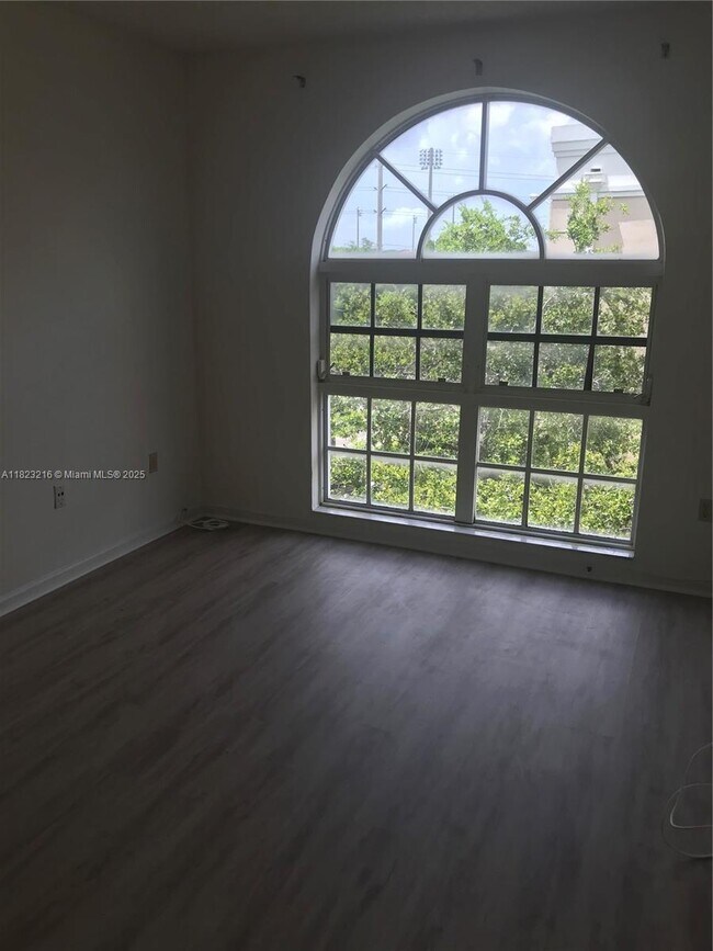 Building Photo - 1280 S Alhambra Cir