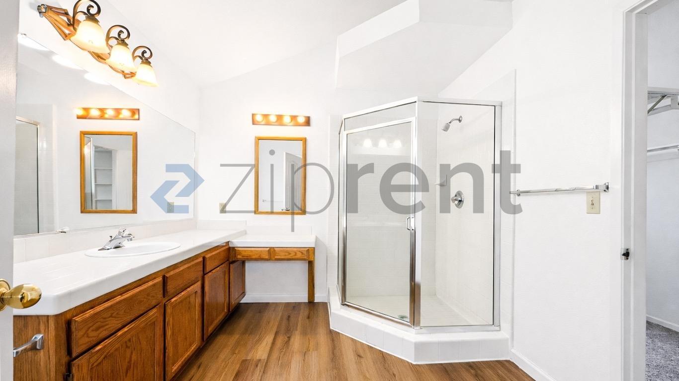 Building Photo - 9588 N Boyd Ave