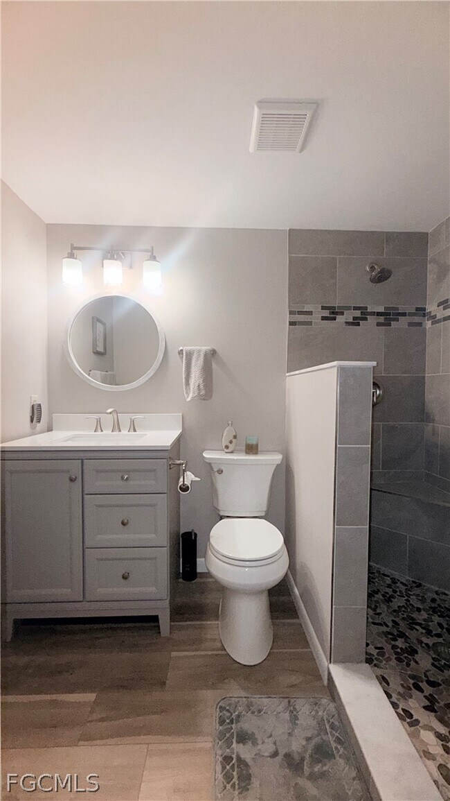 Building Photo - 9540 Green Cypress Ln