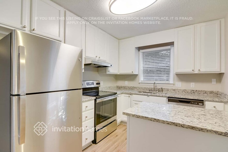 Building Photo - 3925 Old Coach Rd