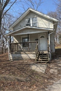 Building Photo - Truly Updated 2-Bedroom Rental Near North Akron Conveniences