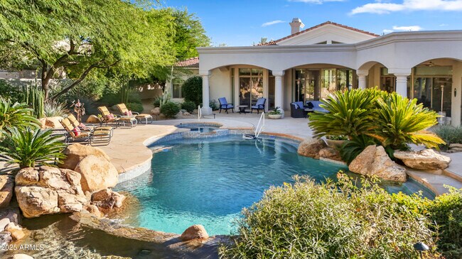 Primary Photo - 8350 E Via Del Sol Dr