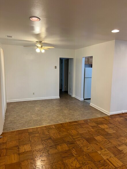 Building Photo - 6007 Park Heights Ave