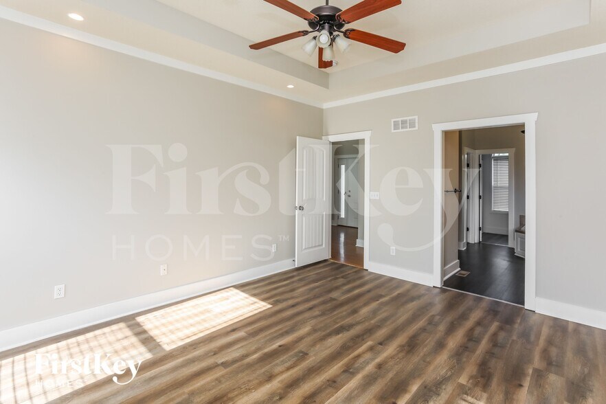 Building Photo - 4520 N 108th St