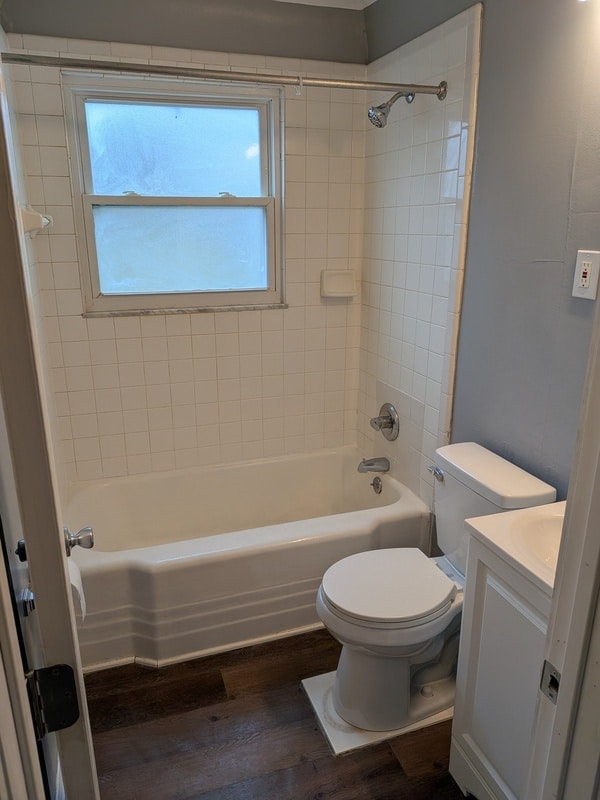 Building Photo - 5 W 73rd St