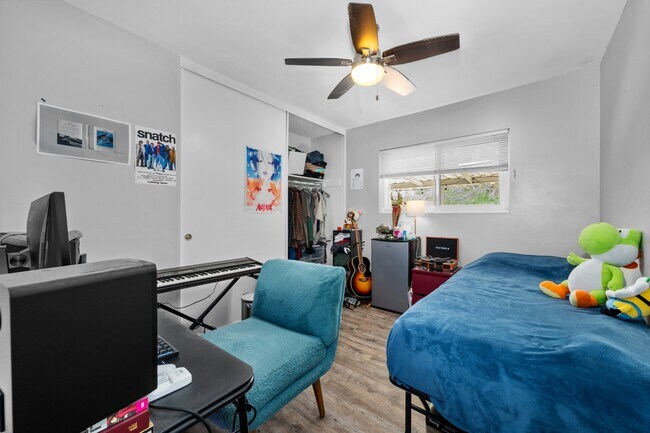 Building Photo - 5663 Campanile Way