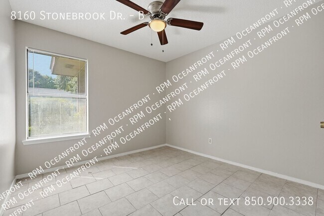Building Photo - 8160 Stonebrook Dr