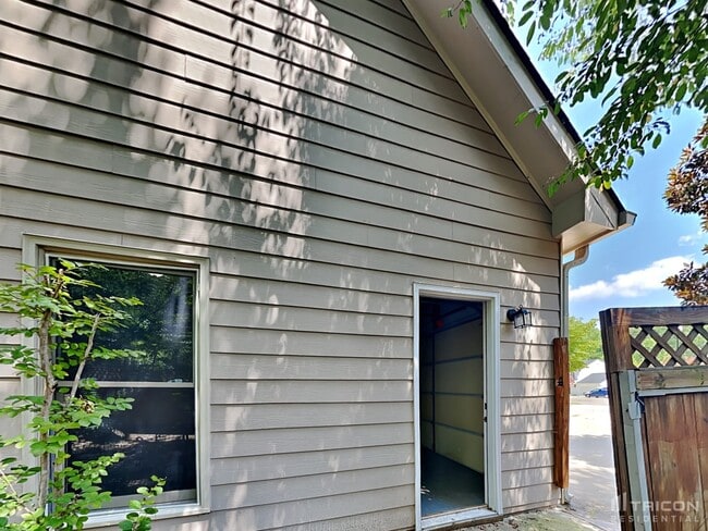 Building Photo - 218 Harris Court Ball Ground GA