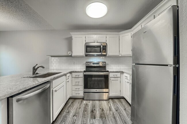 Building Photo - 12262 Colorado Blvd