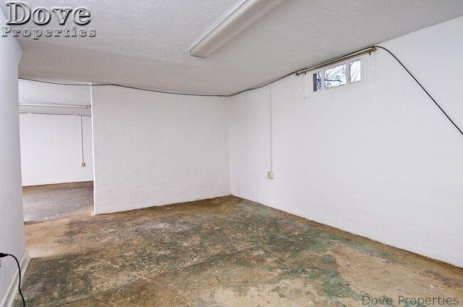 Building Photo - Coming Soon: 2BR+, 1BA (Please do not dist...