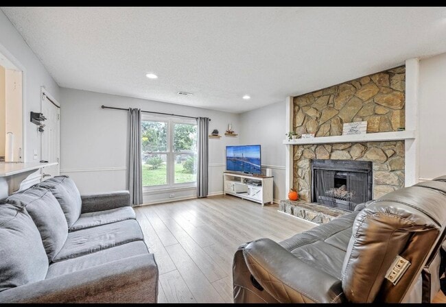 Building Photo - 1841 Sundancer Ln