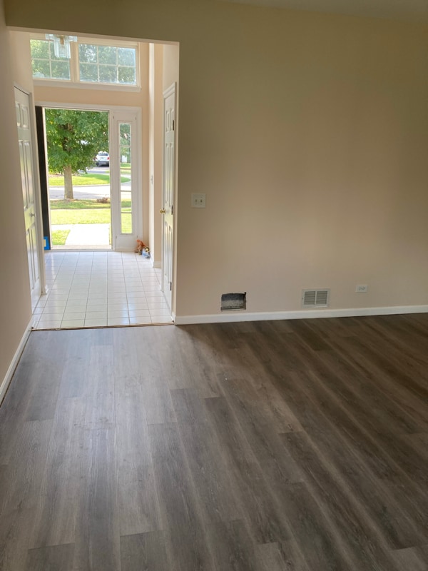 Building Photo - 12 Gail Ct