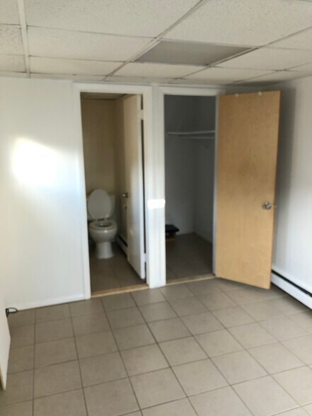 Building Photo - 1532 Emerson Pl
