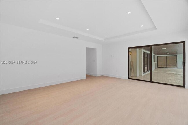 Building Photo - 5254 NW 94th Doral Pl