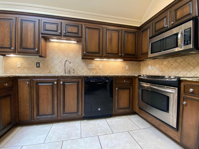 Building Photo - 4805 Cape Colony Drive