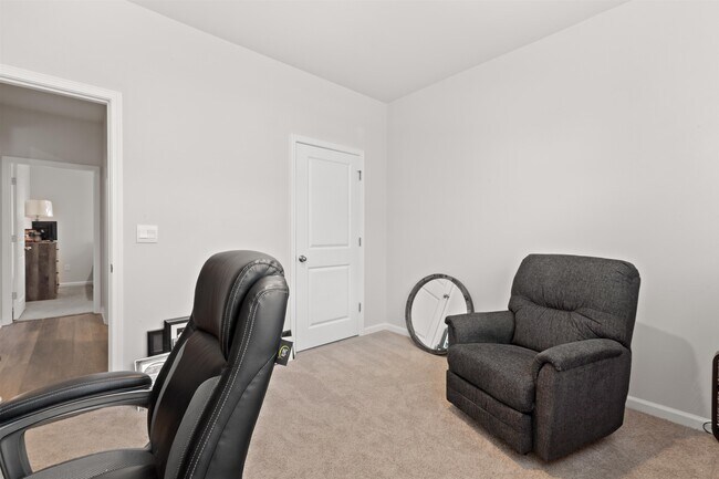 Building Photo - 428 Bearskin Ct